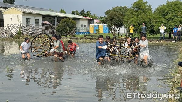 ▲「籠仔笱」是濁水溪沿岸早期農民攔水導流的重要智慧工具，在農田灌溉與水利管理上扮演關鍵角色。。（圖／記者游瓊華翻攝）