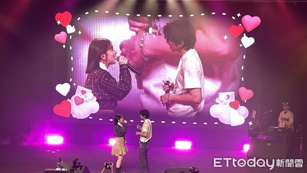 ▲婁峻碩和老婆甜蜜合唱。（圖／記者翁子涵攝）