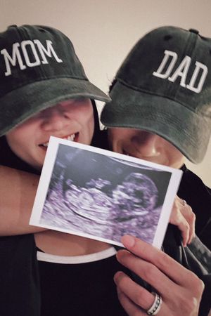 ▲▼婁峻碩、焦凡凡喜迎寶寶。（圖／伊弗龐金有限公司提供）