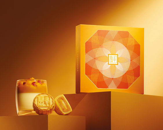 ▲風月堂、半島酒店、COVA推特色月餅禮盒。（圖／各品牌提供）