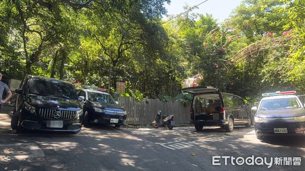 ▲台北市信義區象山步道一線天山洞內驚見發臭男屍。（圖／記者黃彥傑翻攝，下同）