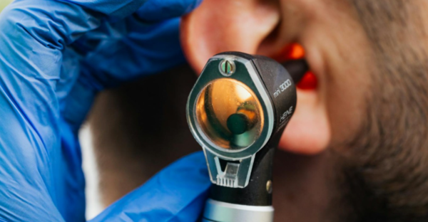 ▲耳鼻喉科,挖耳屎,耳朵。（示意圖／翻攝自pixabay）