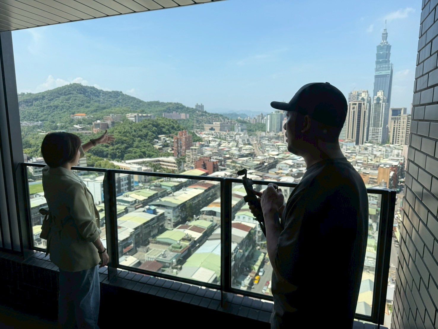 ▲▼黃瀞瑩開箱廣慈社宅。（圖／翻攝臉書／黃瀞瑩）