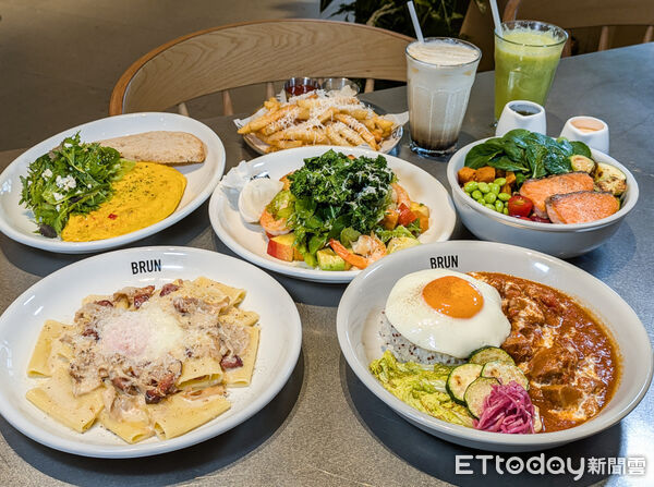 ▲人氣早午餐「BRUN不然」板橋店今開幕。（圖／記者黃士原攝）