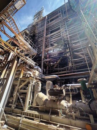 興達電廠新燃2號機火災後，法蘭及閘閥法蘭應全面體檢。（台電提供）