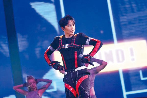 Energy牛奶時隔十五年重新回歸舞台，深感體力大不如前。（翻攝自Energy臉書）