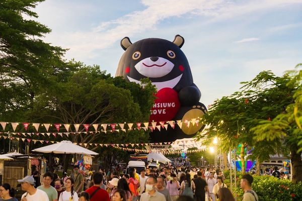 ▲▼高雄愛‧月熱氣球，高雄熱氣球嘉年華。（圖／高雄市政府觀光局提供）