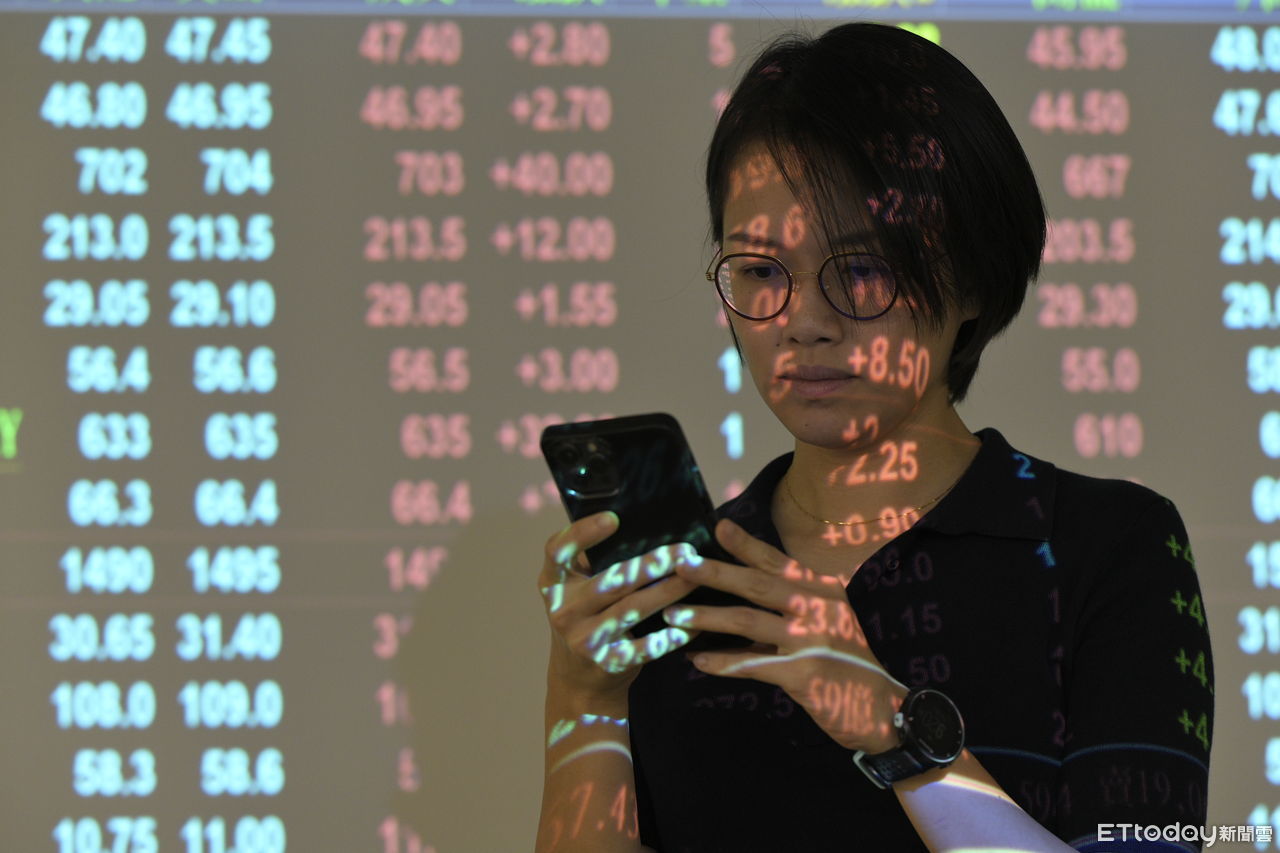 記憶體撐盤!華東亮燈刷天價 母公司華邦電爆17萬張大量抗跌