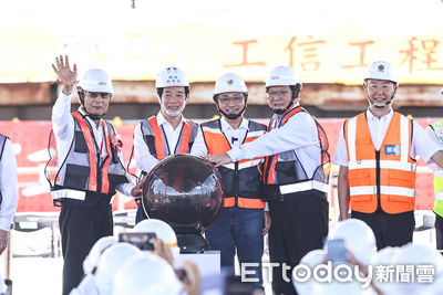 藍猛批淡江大橋紅布條　綠議員反酸：發兩篇文未提侯友宜努力