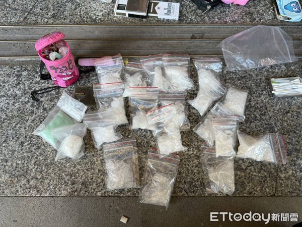 ▲通緝犯拒捕並駕車衝撞員警，遭開2槍仍逃。（圖／記者游芳男翻攝）