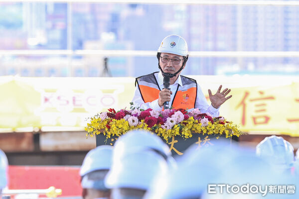 ▲新北市長侯友宜出席「淡江大橋合龍典禮」。（圖／記者林敬旻攝）