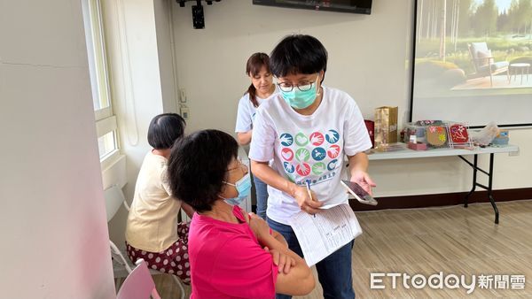 ▲▼門諾醫院推動 ICOPE（整合性照護長者功能評估），結果發現，不少長者在「行動力」與「聽力」方面已有退化警訊。（圖／門諾醫院提供，下同）