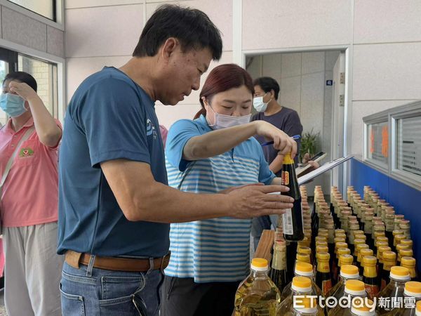 ▲台東果菜市場普渡變公益。（圖／記者楊晨東翻攝）