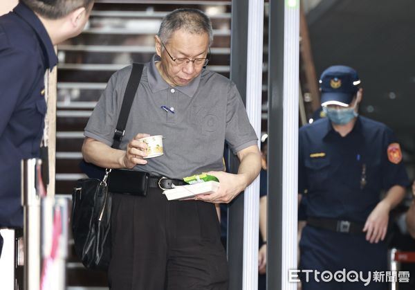 ▲▼ 台北地院審理京華城案李文宗作證柯文哲出庭-柯文哲    。（圖／記者黃克翔攝）