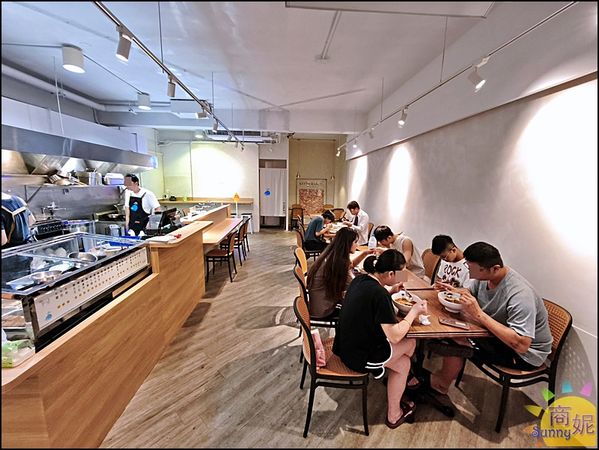 ▲▼台中CP值超高日本A5和牛牛肉麵、烤肉飯附肉片牛肉湯。（圖／部落客商妮提供）