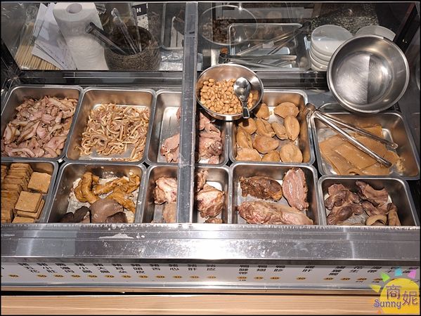 ▲▼台中CP值超高日本A5和牛牛肉麵、烤肉飯附肉片牛肉湯。（圖／部落客商妮提供）