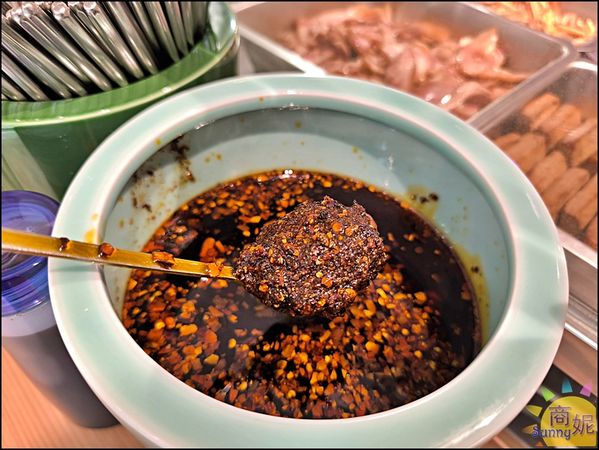 ▲▼台中CP值超高日本A5和牛牛肉麵、烤肉飯附肉片牛肉湯。（圖／部落客商妮提供）