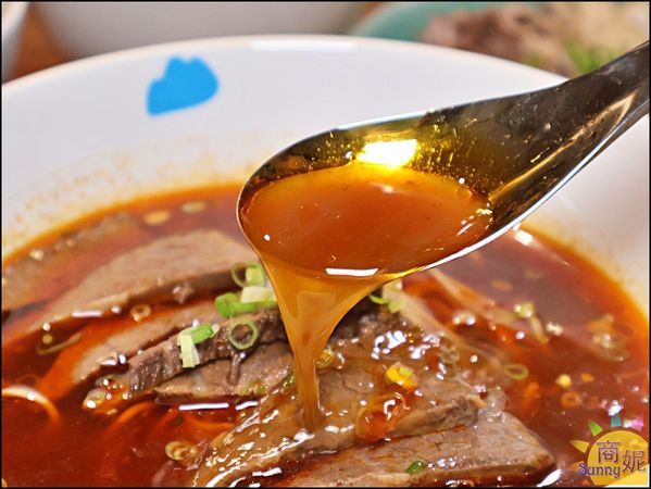 ▲▼台中CP值超高日本A5和牛牛肉麵、烤肉飯附肉片牛肉湯。（圖／部落客商妮提供）