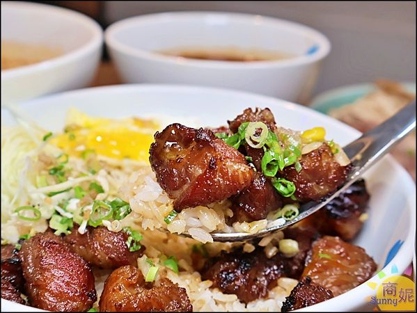 ▲▼台中CP值超高日本A5和牛牛肉麵、烤肉飯附肉片牛肉湯。（圖／部落客商妮提供）