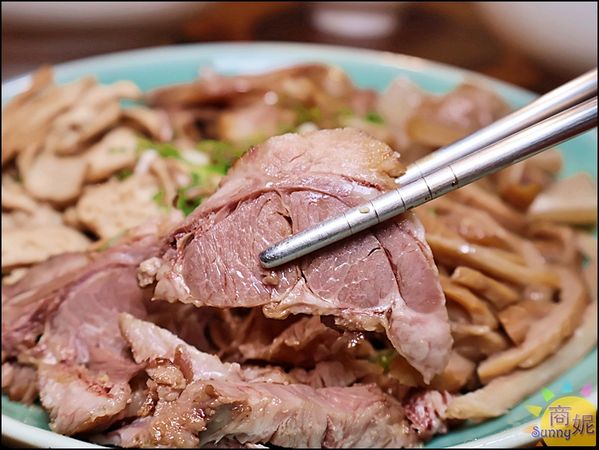 ▲▼台中CP值超高日本A5和牛牛肉麵、烤肉飯附肉片牛肉湯。（圖／部落客商妮提供）