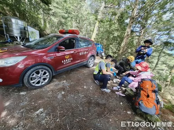 ▲嘉明湖國家步道55歲女登山客扭傷獲救。（圖／記者楊晨東翻攝）