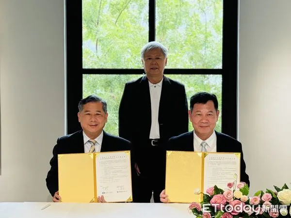 ▲▼台灣港務公司今與中央氣象署簽訂合作備忘錄。（圖／氣象署提供）