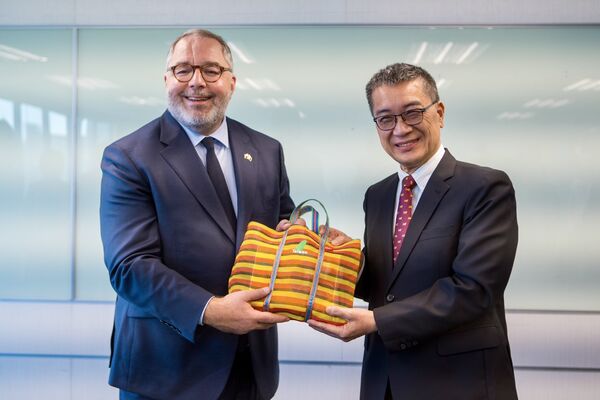 ▲▼法參議院友台小組訪民進黨，聚焦高科技及經貿合作。徐國勇感謝法國力挺台灣國際參與，盼台法互訪更熱絡。（圖／民進黨提供）