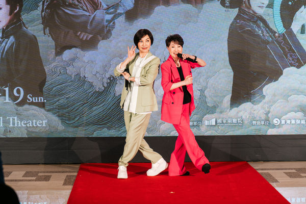 ▲唐美雲推出新的歌仔戲作品《夢在海潮那邊》。（圖／國家兩廳院提供）