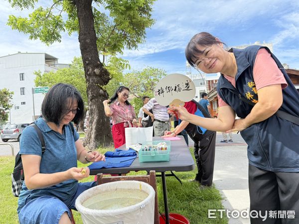 ▲翰墨傳情！關山書法學員成果展登場。（圖／記者楊晨東翻攝）