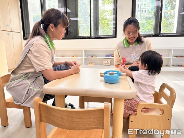 ▲▼全家開設托嬰中心。（圖／記者林育綾攝）