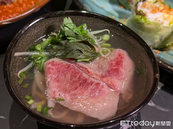 ▲越越・新越南料理。（圖／記者黃士原攝）