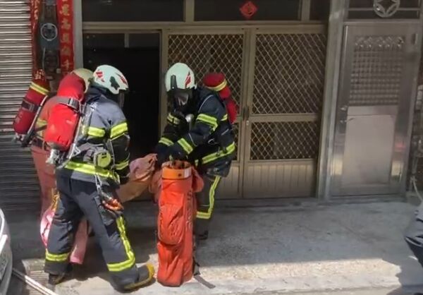 ▲北斗民宅火警孝子逃生不急葬生火場。（圖／民眾提供）