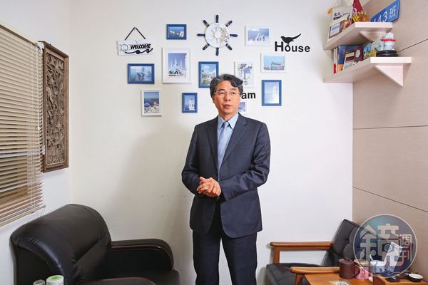 捷安達保經董事長吳鴻麟去年將勞退一次領回，現在仍繼續提撥。