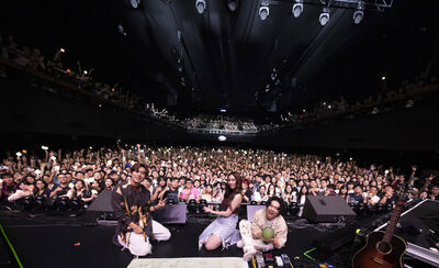 告五人英國錄音大膽用「特級咒物」　麥克風飄詭異炮火味