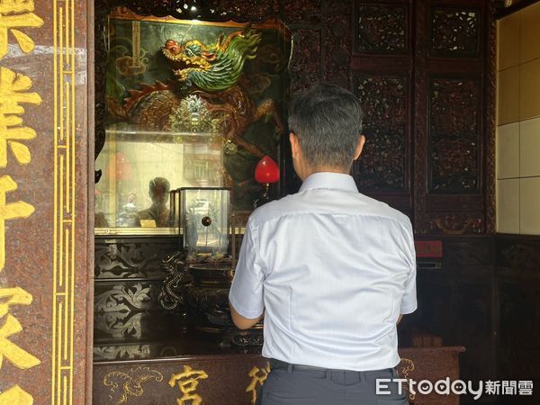 ▲▼少年,女大生,鄭鴻文。（圖／記者許權毅攝）