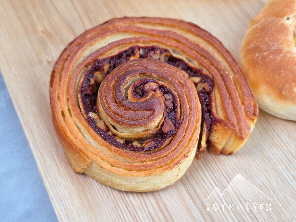 ▲▼宜蘭村華麵包店。（圖／宜蘭ㄚ欣的美食日誌臉書專頁授權提供）