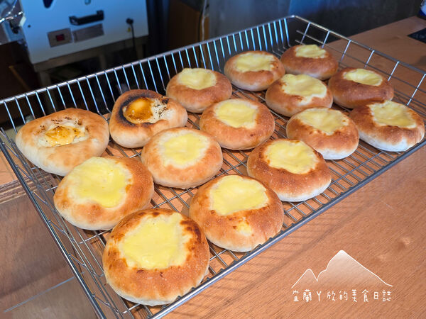 ▲▼宜蘭村華麵包店。（圖／宜蘭ㄚ欣的美食日誌臉書專頁授權提供）