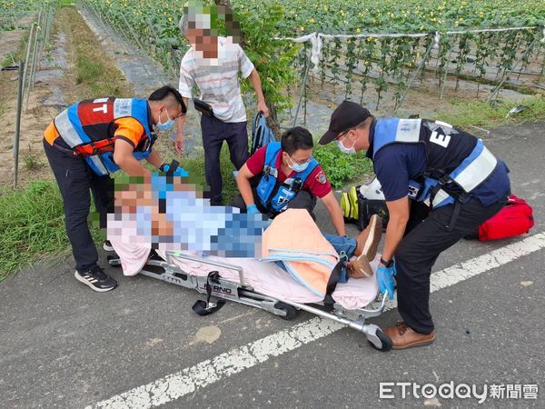 ▲台南東山區去聖榮橋往東路段下午發生2轎車對撞事故，造成3人受傷，其中1人重傷不治。（記者林東良翻攝，下同）