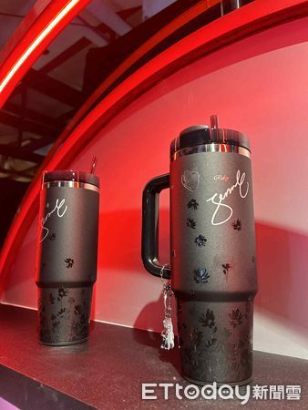 ▲▼Jennie愛用水瓶聯名款來到台灣了。（圖／記者吳睿慈攝）