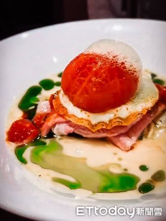 ▲醃漬番茄瑪格麗特風拉麵。（圖／雞湯桑提供）