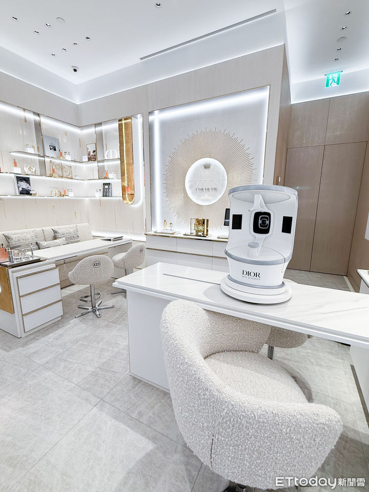 迪奧,柯震東,陳庭妮,美妝,旗艦店,開幕,DIOR。（圖／記者李薇攝）