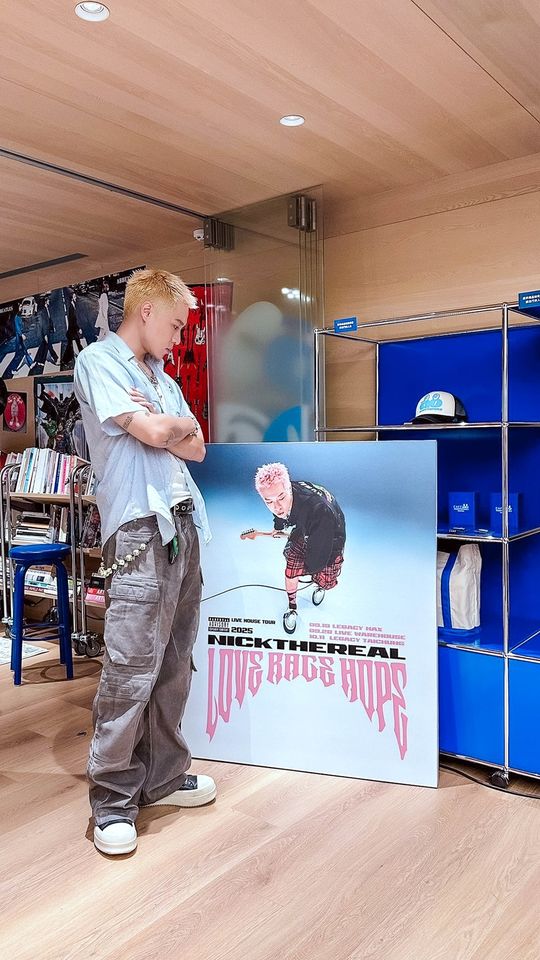 ▲▼周湯豪攜手潮流咖啡廳打造「LOVE RAGE HOPE」千禧快閃店。（圖／環球提供）