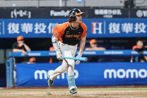 ▲獅帝芬、林佳緯。（圖／統一獅提供）