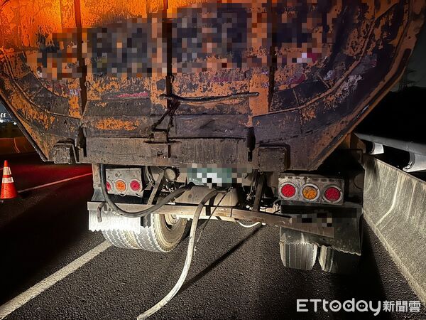 ▲▼國三龍井3車連環撞。（圖／記者鄧木卿翻攝）