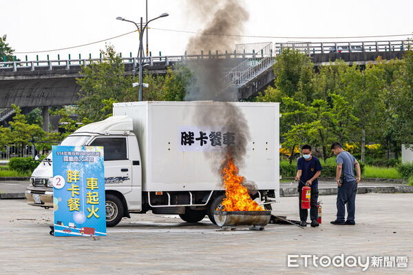 ▲因應國慶焰火在南投，縣府消防局實施災害搶救演練。（圖／南投縣政府提供）