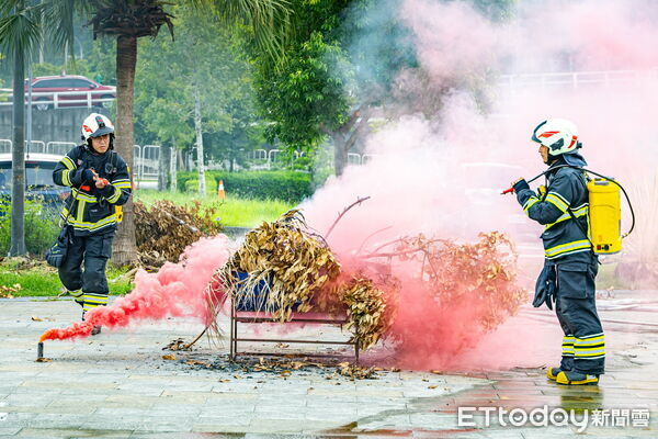 ▲因應國慶焰火在南投，縣府消防局實施災害搶救演練。（圖／南投縣政府提供）