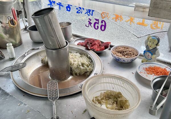 ▲▼艋舺潤餅。（圖／部落客小虎食夢網授權提供）