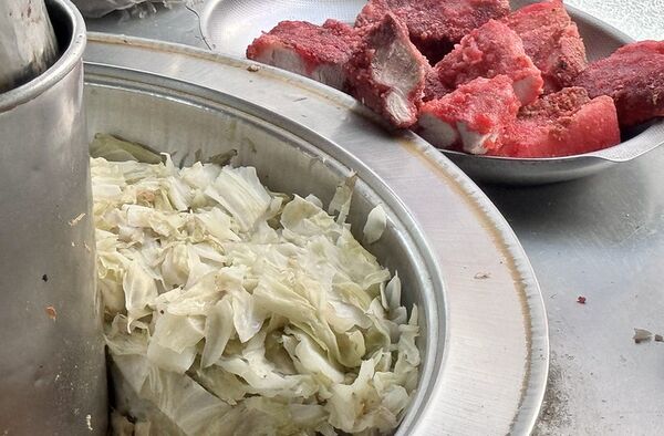 ▲▼艋舺潤餅。（圖／部落客小虎食夢網授權提供）