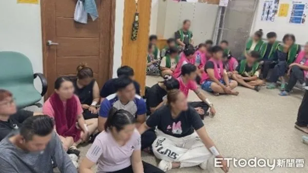▲▼宜蘭地檢署近日破獲一起大型非法仲介案，查獲逾期停留並非法工作的泰籍人士57人           。（圖／記者游芳男翻攝）