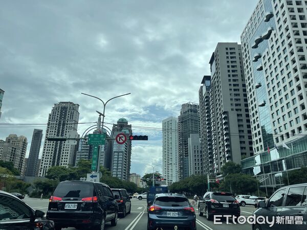 ▲▼ 市政路,市政核心,商辦            。（圖／記者陳筱惠攝）